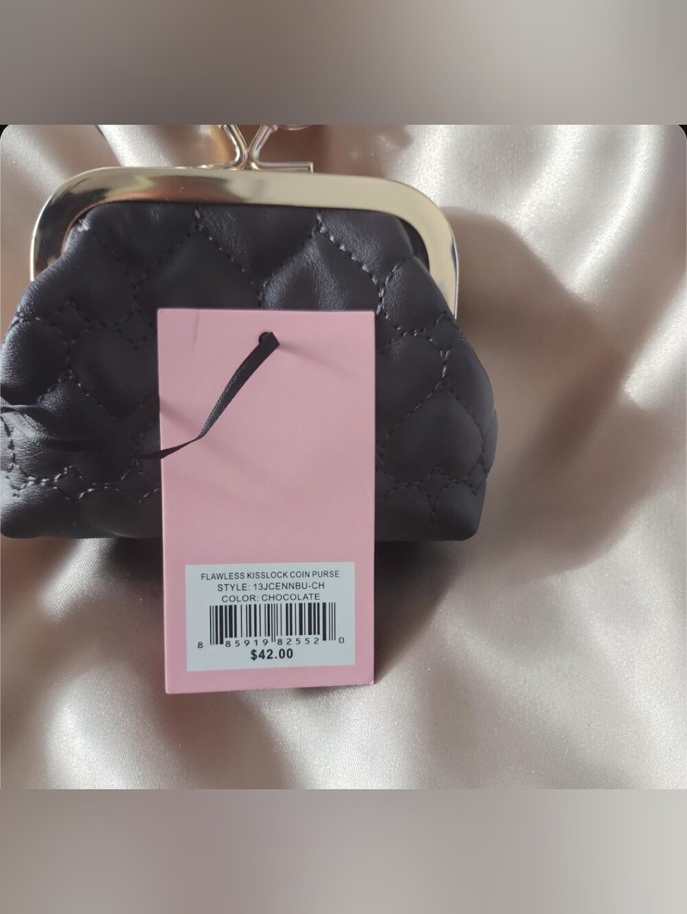 Juicy Couture Flawless Quilted Mini Coin Purse with Gold Hardware and Chain - Picture 5 of 5